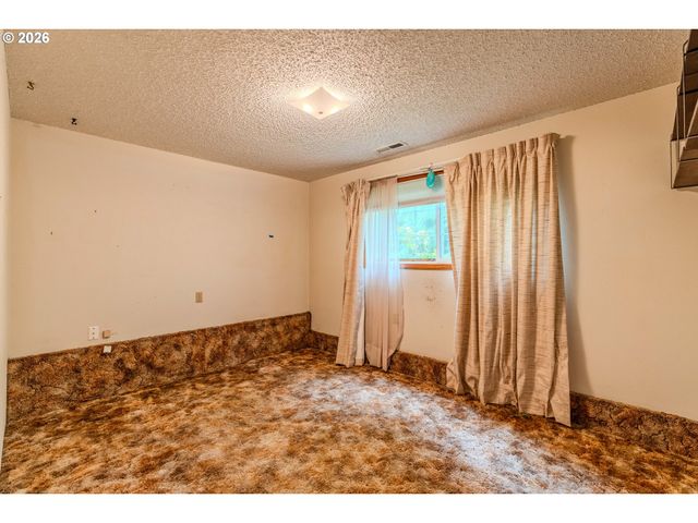 193 Se PALOMA Ave, Gresham, OR 97080