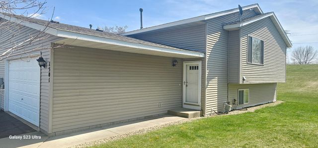 1501 Mcintosh Circle, Shakopee, MN 55379