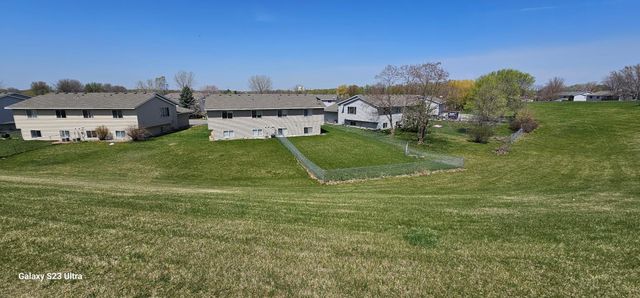 1501 Mcintosh Circle, Shakopee, MN 55379