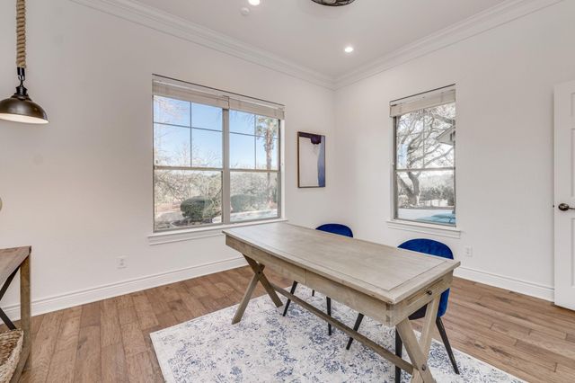 132 Lakeway DR, Lakeway, TX 78734