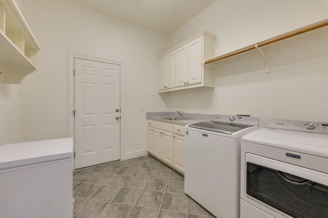 132 Lakeway DR, Lakeway, TX 78734