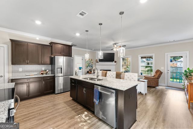 120 Russell Way, Athens, GA 30606