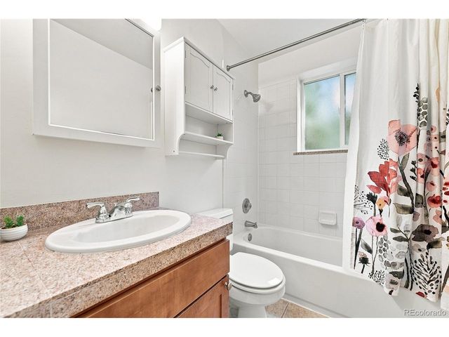 1056 N Marion St 203, Denver, CO 80218