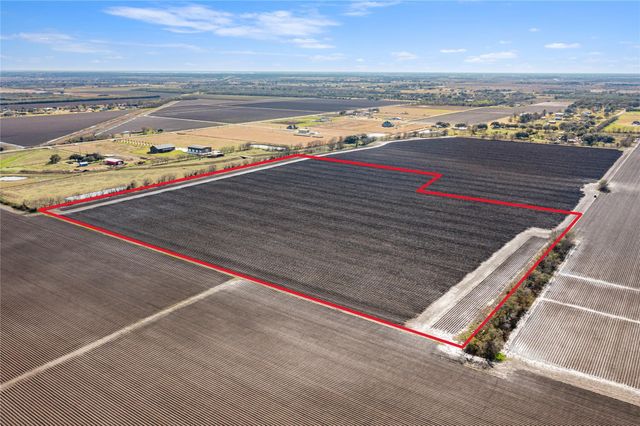 000 Reeh Rd, Needville, TX 77461