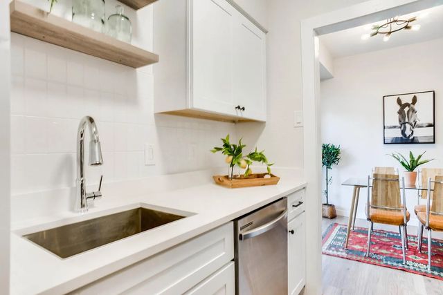 4203 Gilbert Avenue 108B, Dallas, TX 75219