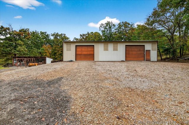 21271 N 4030 Road, Bartlesville, OK 74006