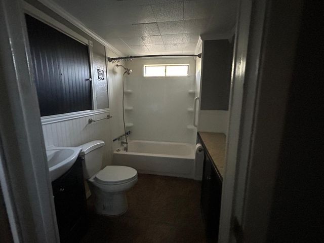 401 Billington Street, Clute, TX 77531