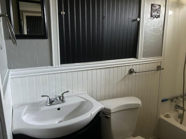 401 Billington Street, Clute, TX 77531