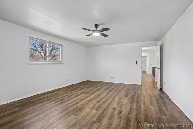 304 W Albuquerque Street S, Broken Arrow, OK 74011