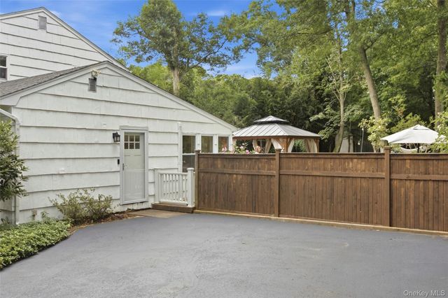 2 Mount Grey Road, Stony Brook, NY 11790