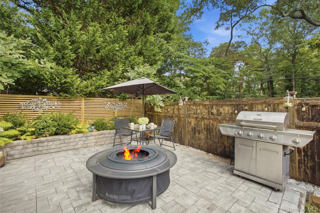 2 Mount Grey Road, Stony Brook, NY 11790
