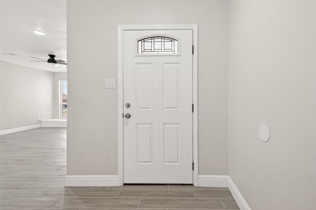 1223 Gentle Bend Drive, Missouri City, TX 77489