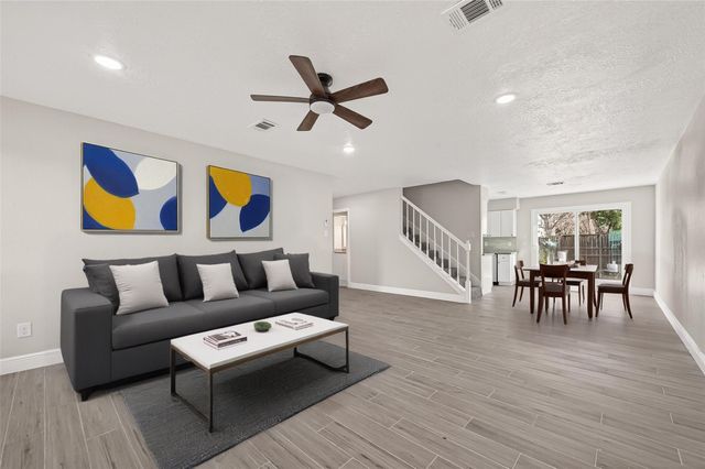 1223 Gentle Bend Drive, Missouri City, TX 77489