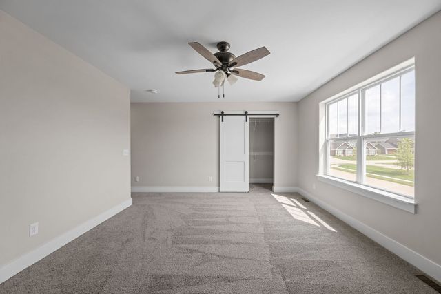 6942 Faiths Way, Bettendorf, IA 52722