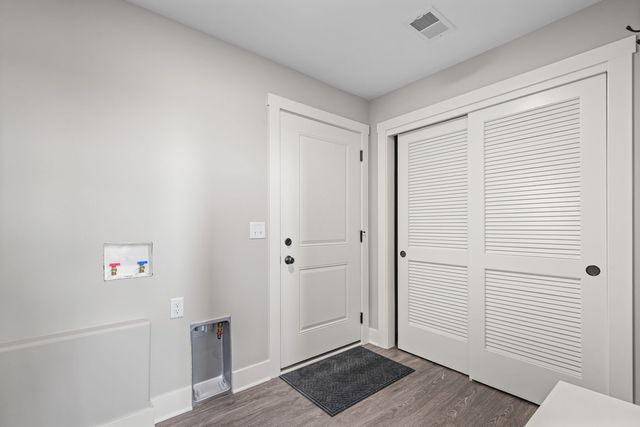 6942 Faiths Way, Bettendorf, IA 52722