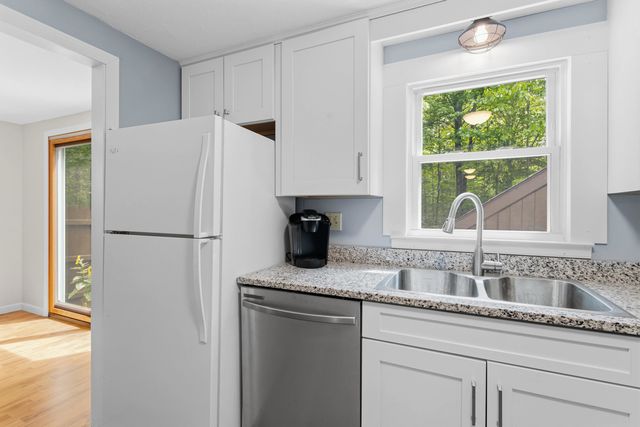 35 Eastern Ave Unit 1, Barrington, NH 03825