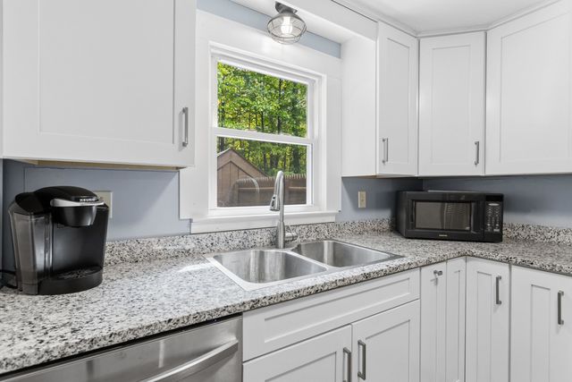 35 Eastern Ave Unit 1, Barrington, NH 03825