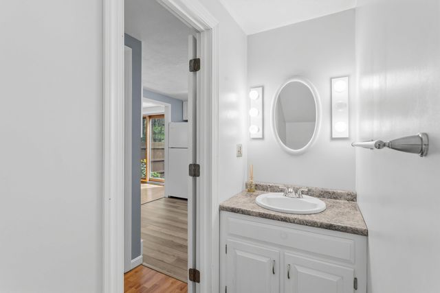 35 Eastern Ave Unit 1, Barrington, NH 03825