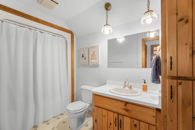 1206 Lakeview ROAD, West Bend, WI 53090