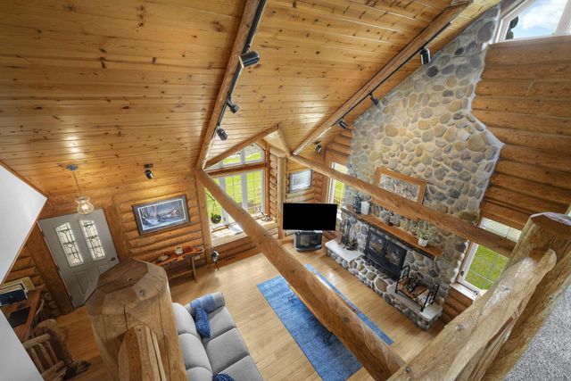 1206 Lakeview ROAD, West Bend, WI 53090