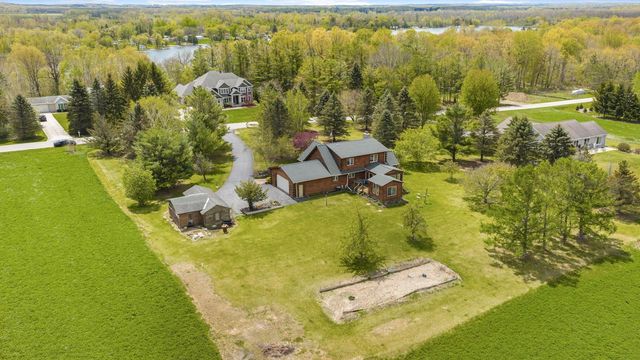 1206 Lakeview ROAD, West Bend, WI 53090
