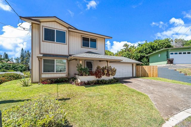 92 Makalani Pl, Makawao, HI 96768