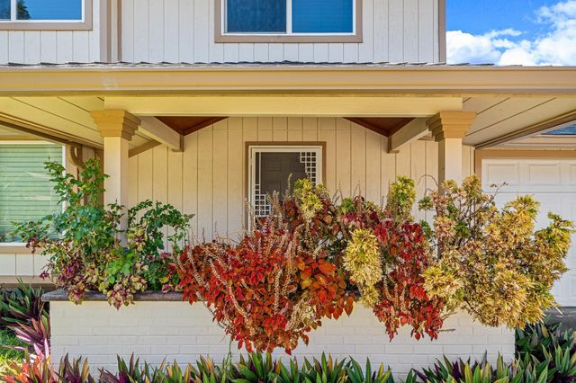 92 Makalani Pl, Makawao, HI 96768