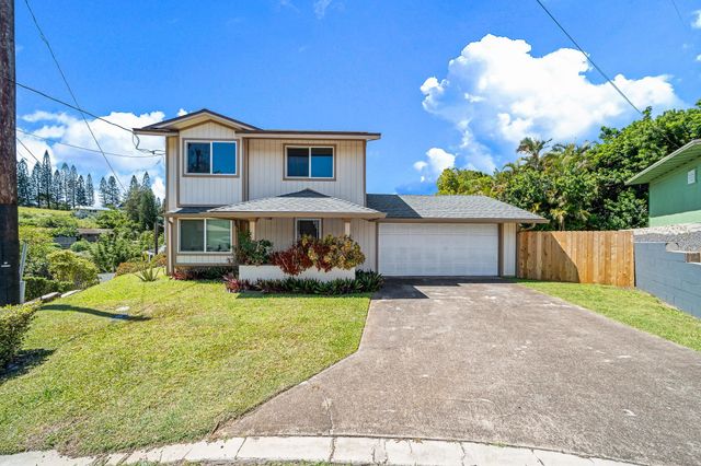 92 Makalani Pl, Makawao, HI 96768