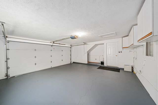 92 Makalani Pl, Makawao, HI 96768