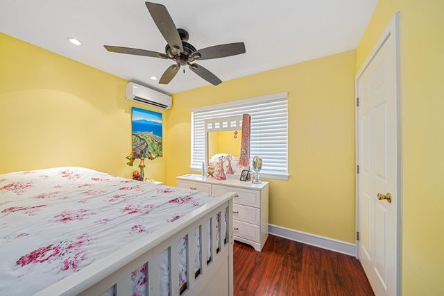 92 Makalani Pl, Makawao, HI 96768