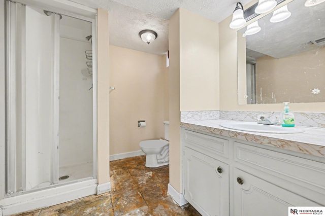 13935 Pierce Street, Omaha, NE 68144