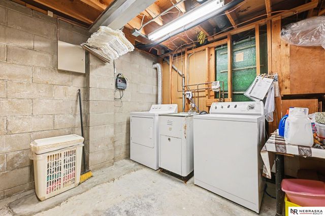 13935 Pierce Street, Omaha, NE 68144