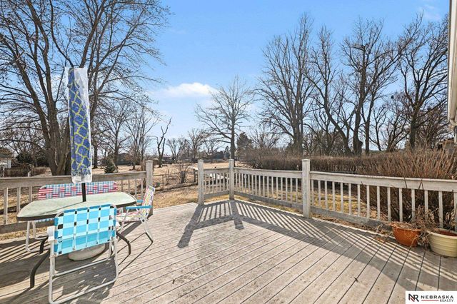 13935 Pierce Street, Omaha, NE 68144