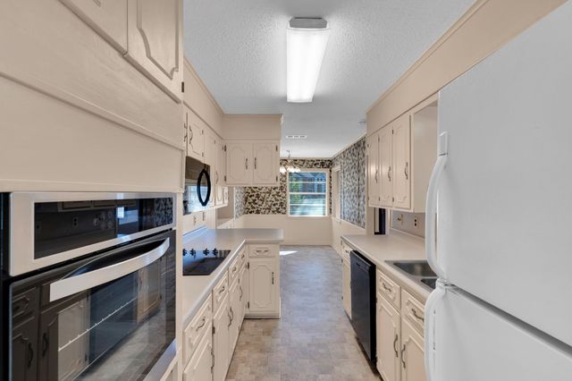 120 Mockingbird Lane, Hillsboro, TX 76645