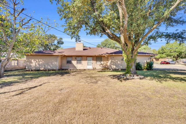 120 Mockingbird Lane, Hillsboro, TX 76645