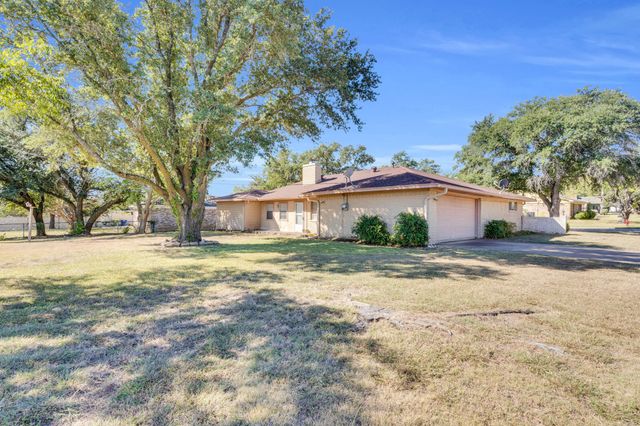 120 Mockingbird Lane, Hillsboro, TX 76645