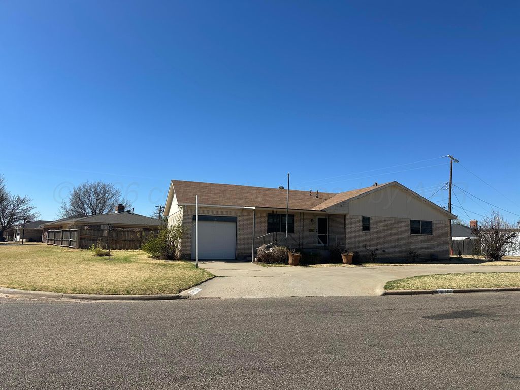 680 Evergreen Street, Borger, TX 79007
