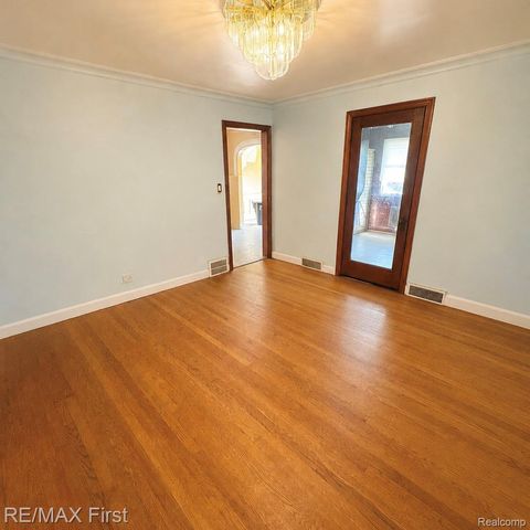 5760 Bishop Street, Detroit, MI 48224