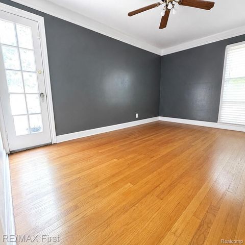 5760 Bishop Street, Detroit, MI 48224