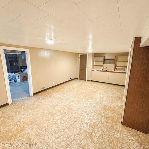 5760 Bishop Street, Detroit, MI 48224
