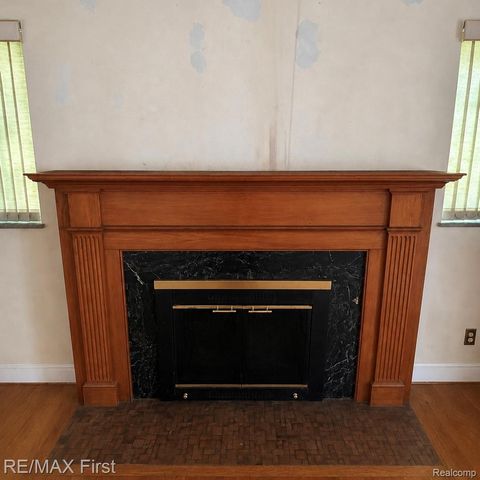 5760 Bishop Street, Detroit, MI 48224