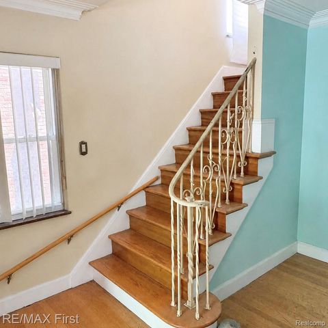 5760 Bishop Street, Detroit, MI 48224