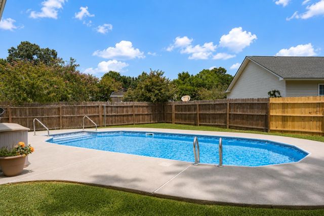 6638 Bent Creek Drive, North Charleston, SC 29420