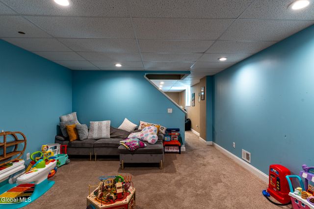 96 Thompson Street, Troy, NY 12180
