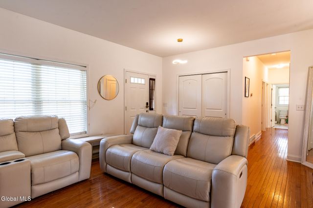 96 Thompson Street, Troy, NY 12180