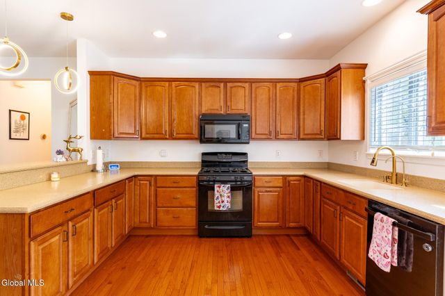 96 Thompson Street, Troy, NY 12180