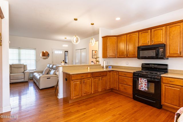96 Thompson Street, Troy, NY 12180