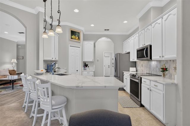 217 CREPE MYRTLE DRIVE, Groveland, FL 34736