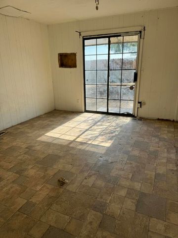 2519 Pine Avenue, Thermal, CA 92274