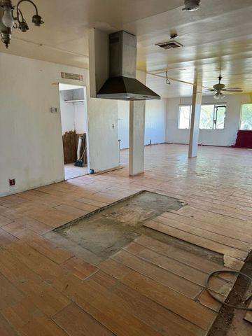 2519 Pine Avenue, Thermal, CA 92274